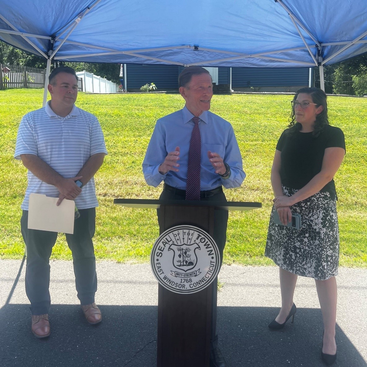 Blumenthal announced $1.2 million for the Town of East Windsor to connect 31 homes and 87 residents to Connecticut Water. 
