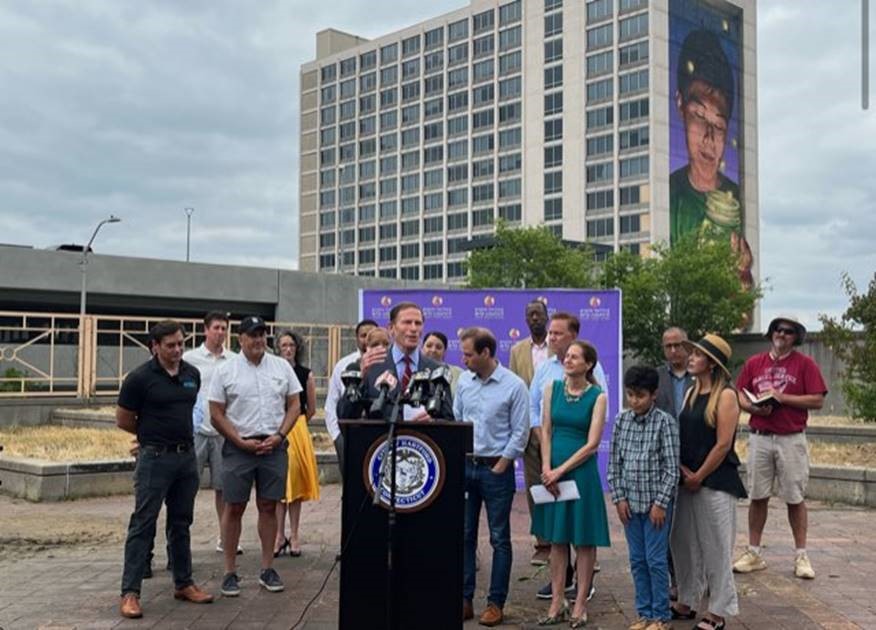 Blumenthal attended the unveiling of a new mural in Hartford.