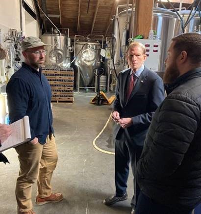 U.S. Senator Richard Blumenthal (D-CT) visited Kinsmen Brewing in Southington to call for additional relief to Connecticut’s craft beer industry. 