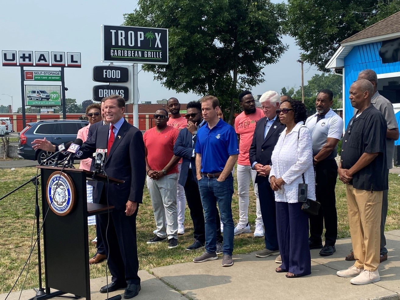 Blumenthal and U.S. Senator Chris Murphy joined U.S. Representative John Larson (D-CT) in announcing a $19 million Rebuilding American Infrastructure with Sustainability and Equity (RAISE) Grant for the City of Hartford’s North Main Street Streetscape and Multimodal Transportation Project. 